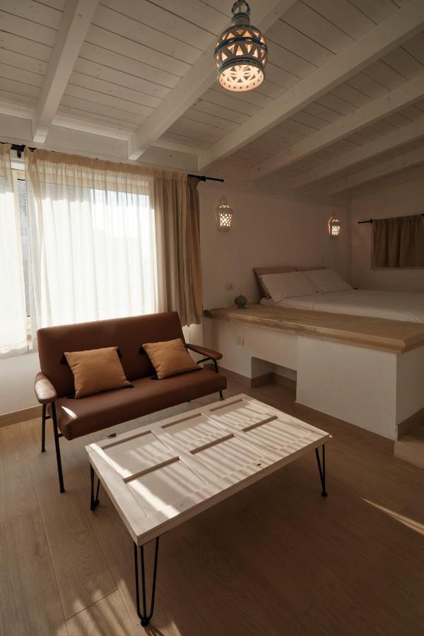 Ferienwohnung Upstairs - Skylight Lecce Exterior foto